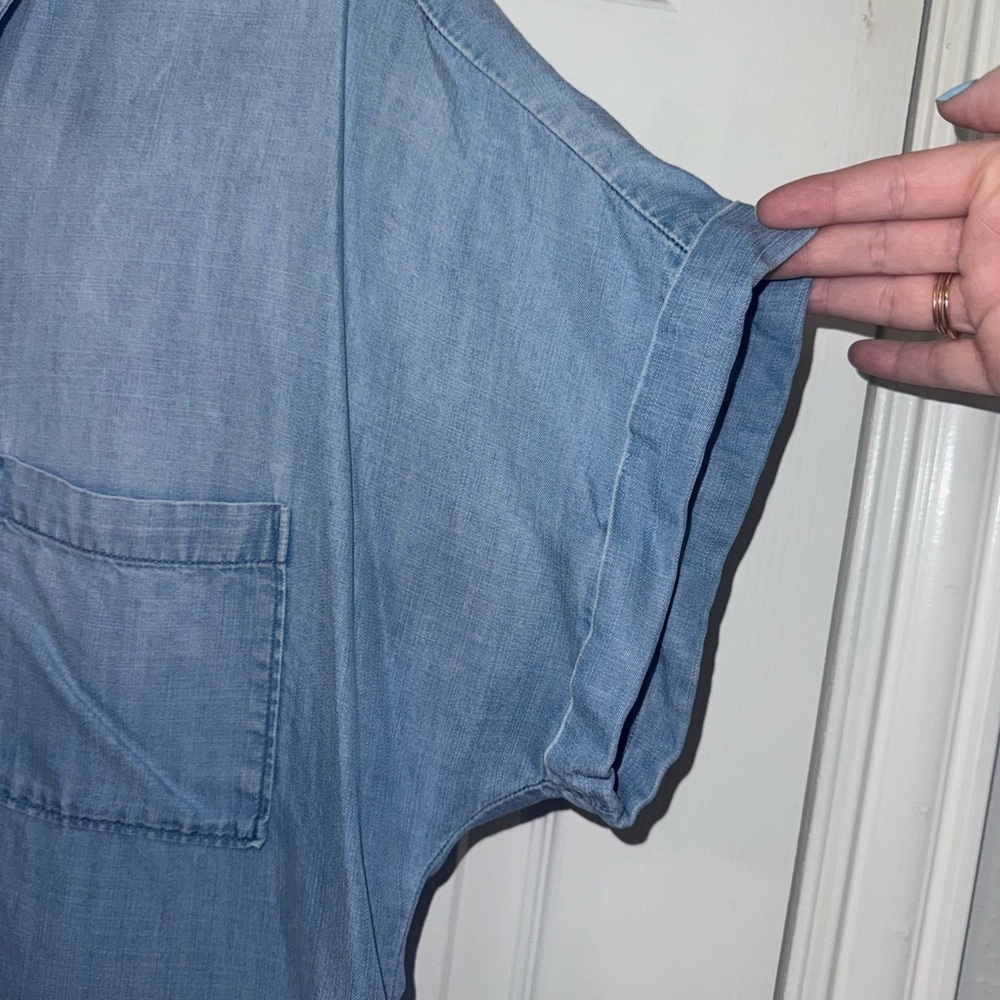 Cloth & Stone Light Blue Button Down Shirt - Picture 2 of 6